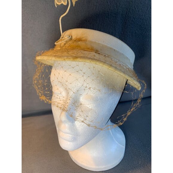 Ladies Ivory Hat with Velvet Trim and Doily Crystal Accent Hat Vintage Sz 22 - Picture 5 of 9